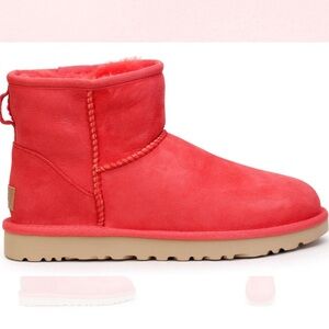 UGG Classic Mini II Pink Hibiscus US Size 8